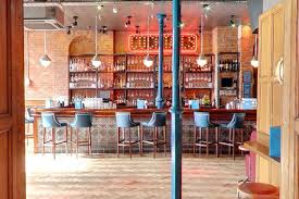 Sedie e tavoli arredamento ristorante bar pub set cod 604. Arredi Per Cocktail Bar Uhs Group