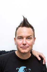 A page dedicated to mark hoppus's amazing, epic hair. An Evening With Blink 182 S Mark Hoppus In Conversation With Professor Steven Mackey