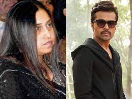 Himesh reshammiya is the first indian singer to. Bollywood Divorces Himesh Reshammiya Files For Divorce From Wife Of 22 Years Hindi Movie News Times Of India