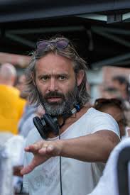 Inspired by the incredible events surrounding a treacherous attempt to reach the summit of the world's highest mo. Everest Director Criticizes Oscar Bait Filmmaking The Hollywood Reporter