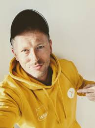 🚀 I've just invested 20 million in People 💛