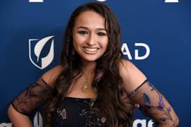 Jazz jennings (born october 6, 2000) is an american youtube personality, spokesmodel, television personality, and lgbt rights activist. Jazz Jennings Reveals Gender Confirmation Surgery Had Complication
