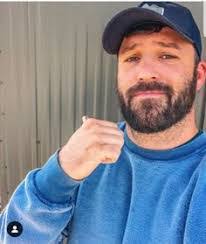 Kyle Hatfield's Instagram, Twitter & Facebook