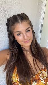 Danielle Libby's Instagram, Twitter & Facebook