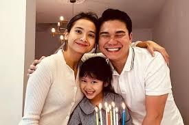 Bercerai, Ini Kisah Cinta Acha Septriasa dan Vicky Kharisma | Popbela.com