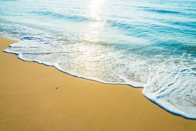 Pagina 2 | Spiaggia mare calmo immagini - Download gratuito su Magnific  (precedentemente Freepik)