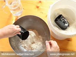 Mehlkleister Selber Machen Herstellen Philognosie Rezept In 2020 Kleister Selber Machen Kleister Selber Machen