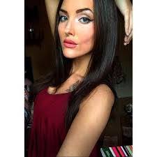 Cara Shields's Instagram, Twitter & Facebook