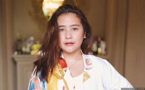 Lily, seorang gadis sma naif seringkali mengesampingkan kepentingan dirinya sendiri. Diminta Akting Ketawa Prilly Latuconsina Malah Nangis Bareng Cast I Love You Silly Gara Gara Ini