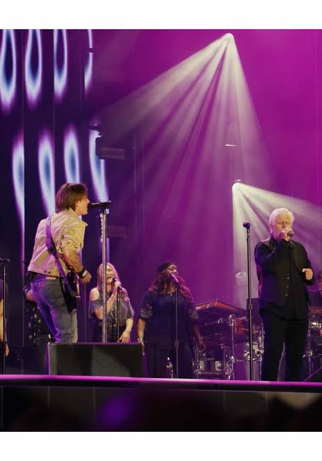 ‘We Go Back’ live at Nissan Stadium with Michael McDonald