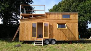 La Panoramique Ty Rodou Tinyhouse Bzh Tiny House Bretagne Tiny House Bretagne Petite Maison Sur Roues Minuscule Maison Moderne