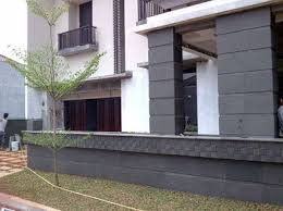 Model tiang teras yang demikian dapat menciptakan rumah bergaya mountain style. 7 Jenis Batu Alam Untuk Tiang Depan Teras Rumah Teras Rumah Alam