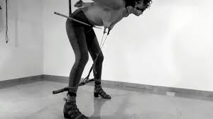 女子高生はBDSMとボンデージレッスンIIIパーディカメントオーガズムを取得します