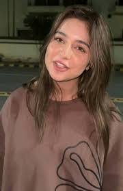 Beth Rexroat's Instagram, Twitter & Facebook