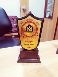 When and how to say farewell. Best Students Trophy Award Trophies Awards Novelty Lamp Good Student