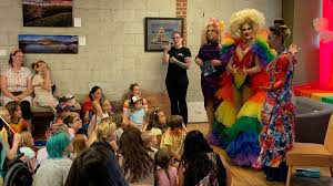 Hundreds show up to support Drag Story Hour in Helena￼