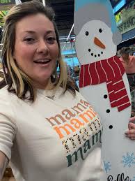 Welp… I guess the potato era is over. Looks like Mumbo got himself a spray  tan 😂