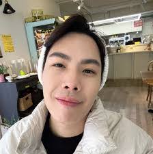 Shelley Tan's Instagram, Twitter & Facebook