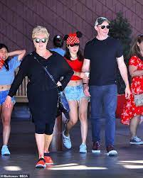 Keith urban, nicole kidman, rupert murdoch. Hugh Jackman Enjoys A Family Day Out With Daughter Ava 14 At Disneyland Daily Mail Online