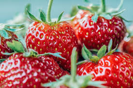 Slice, quarter or crush them depending on how you want to use them for your particular dish or smoothie. Fofa Press Portal