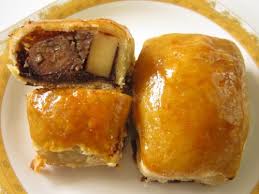 15 sdm tepung terigu 3 sdm gula pasir 1/2 sdt baking powder 1 sdm. Inilah 10 Resep Pisang Molen Simpel Dan Murah