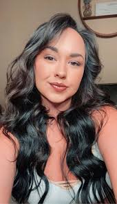 Hey 👋🏽 Engage with me 🫶🏼 I follow everyone back 😇