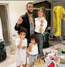 بيراميدز يعلن ضم رمضان صبحي رسمياً. Ø´Ø§Ù‡Ø¯ Ø£Ø­Ø¯Ø« ØµÙˆØ±Ø© Ù„Ù…Ø­Ù…Ø¯ Ø±Ù…Ø¶Ø§Ù† ÙˆØ²ÙˆØ¬ØªÙ‡ Ø§Ù„Ø«Ø§Ù†ÙŠØ© ÙˆØ£Ø¨Ù†Ø§Ø¦Ù‡ Ù…Ù† Ø§Ù„Ø£ÙˆÙ„Ù‰ Ø§Ù„Ø¬Ù…Ø§Ù„ Ù†Øª