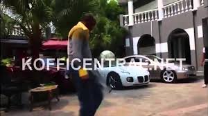 Affaire concert de koffi à abidjan : Koffi Olomide Joue Au Foot Avec Ses Enfants Youtube