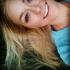 Leslie Rhoades (@LeslieRhoades2)