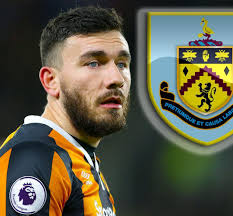 Hull accept Burnley's £10m bid for Robert Snodgrass after Middlesbrough and  West Ham also track Scotland international