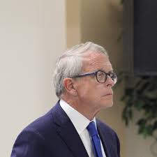 Katherine Barnes Stevens Crowned as Ms. Senior Newton County Amid