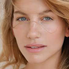 Picture by: @ralphgeiling.photography Model: @mela_raff Hair & Mke-Up: Iris  Schneider