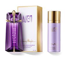The nose who worked on the fragrances is olivier cresp. Parfum Shirin David Muller