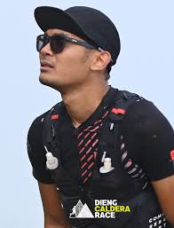 Keith Bentz, 82 years old. Never been this grateful of meeting an old man  this rigour & sharp. The only thing that keeps him alive is… making a  difference in others. Including