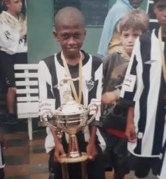 Atl&eacute;tico-MG anuncia contrata&ccedil;&atilde;o do volante Fred: "Atleticano desde sempre" - Gazeta Esportiva