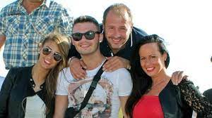 Sie und ihr älterer bruder stefano (* 1994) wuchsen bei ihrer mutter auf. Willi Herren Bekommt Eigene Doku Soap Auf Rtl 2