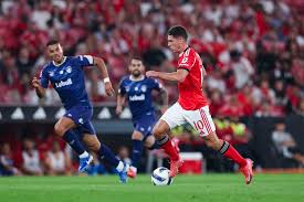 Benfica: Victoire IMPÉRATIVE en Ligue des Champions! ⚽🔥 - Imagen principal del artículo