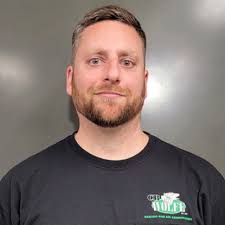 Mike Knecht's Instagram, Twitter & Facebook