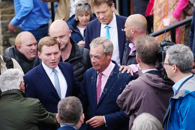 Police investigate Reform donations by mother of fraudster who bankrolled Farage