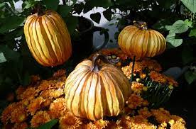 Joyin 2 sets pumpkin & ghost stake metal halloween outdoor decorations for halloween outdoor/indoor decorations, lawn yard decorations, trick or treating, halloween prop. Easy Diy Fall Pumpkin Garden Stakes Birds And Blooms