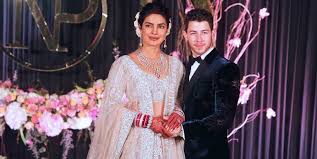 Most popular priyanka chopra photos, ranked by our visitors. Alle Wunderschonen Outfits Priyanka Chopra Hat Fur Ihre Bisherige Hochzeit Getragen Zeitschrift Mode Hochzeitsempfang Kleid Kleider Fur Empfange Hochzeitsfeier Ideen