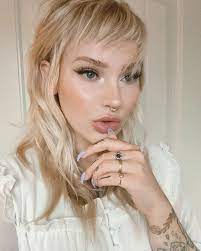 Its founder, jody parker, has over 20 years of experience in offering salon and barber services, including hair coloring and micro extensions. Jordi On Instagram Hi Im Boring But I Wanted To Say Thank You To Every Person Who Has Told Me I Look Like A Gelflin Mullet Hairstyle Edgy Hair Mullet Haircut