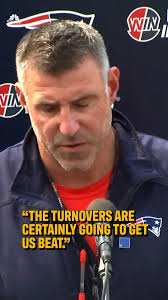 Mike Vrabel wasn't pleased with the Patriots' turnovers from Friday's  scrimmage 😬