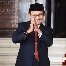 Terutama jika orang yang meninggal adalah salah satu dari keluarga atau kerabat kita atau bahkan kedua orang tua kita. Bj Habibie Wafat Berikut Doa Untuk Orang Meninggal Dunia