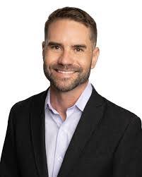 Ronny Andrade's Instagram, Twitter & Facebook