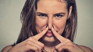 Take a teaspoon of the toothpaste which you normally use as there is no particular compulsion on the type of toothpaste you need to use here. How To Make Your Nose Smaller Without Makeup Or Surgery