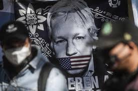 Britų teisėja atmetė jungtinių valstijų prašymą išduoti vyriausybių paslaptis viešinančio tinklalapio „wikileaks įkūrėją julianą assange'ą, kuris būtų teisiamas dėl kaltinimų šnipinėjus, ir nurodė. Mexico Offers Assange Asylum After Us Extradition Bid Thwarted World China Daily