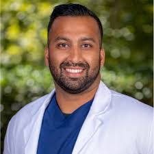 Darius Clarke's Instagram, Twitter & Facebook