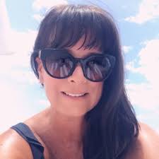 Laura Hulsey (@lehulsey)