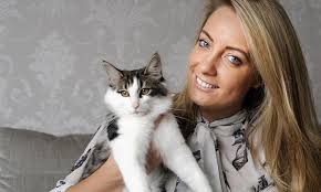 A joint dislocation occurs when the point at which this is the case, for instance, with many dislocated hip joints.2 x research source. We Had To Pay 1 200 When Our Cat Broke A Leg How To Cut Vet Costs This Is Money